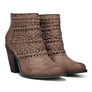 Famous Footwear deals