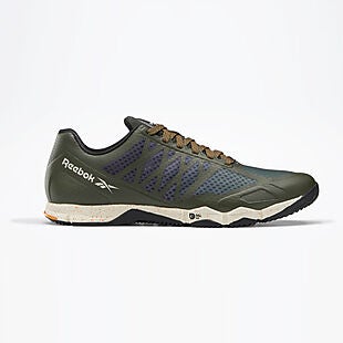 deals on sports shoes