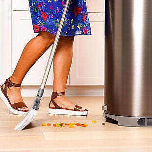 EyeVac Touchless Trash Bin & Vacuum $140