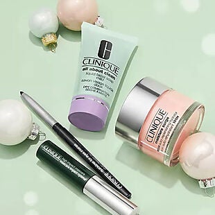 Beauty Gifts under $25 at Macy's