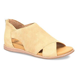 brad's deals womens shoes