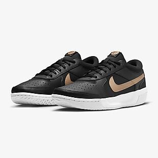 Nikes store under $40