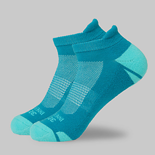 32 Degrees: Ankle Running Socks $2