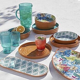 Up to 75% Off Outdoor Dining