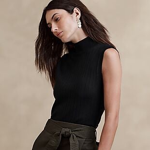 Banana Republic: Up to 60% Off Sale