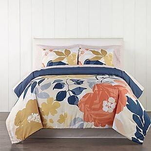 7pc Bedding Sets with Sheets $40 Any Size