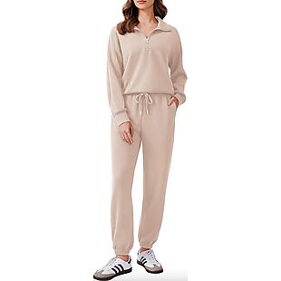 Women's Track Suit $18