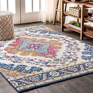 Up to 70% Off Area Rugs at Amazon