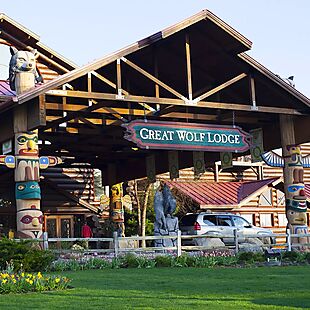 Up to 64% Off Great Wolf Lodge Stays