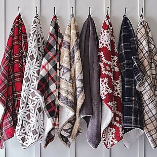 67% Off Reversible Holiday Throw