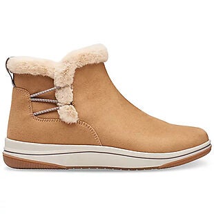 40% Off Clarks Boots & Fall Shoes