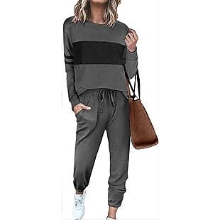 Women's Jogger Set $15