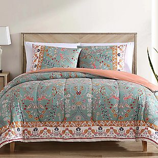 3pc Queen Comforter Set $32