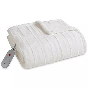 Macy's: 70% Off Blankets & Throws