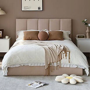 Hydraulic-Lift Storage Bed $296