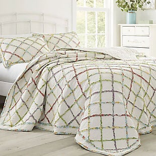 75% Off Laura Ashley Cotton Garden Quilt