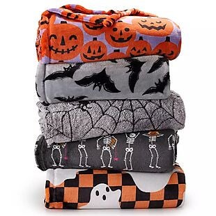Kohl's Oversized Throws $10 in 50+ Prints