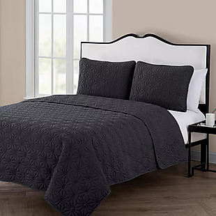3pc VCNY Home Quilt Set $21
