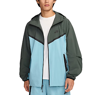 Up to 40% Off Nike Jackets