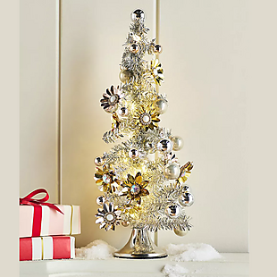 Anthropologie: 50% Off Holiday Decor