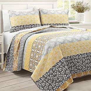 Lush Decor 100% Cotton King Quilt Set $60