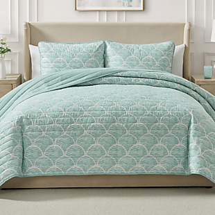 3pc King Coastal Waves Quilt Set $25