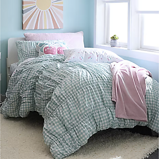 College Living: Up to 50% Off Home Sale