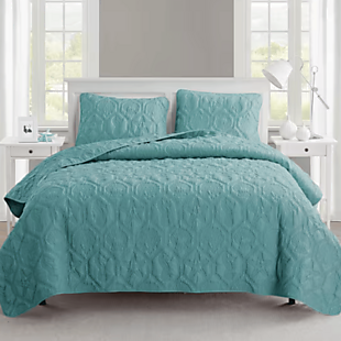 3pc King Beachy Embossed Quilt Set $28